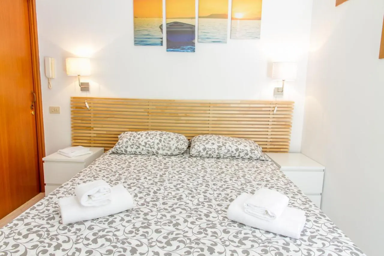 Sailor'S Houses Hotel Cefalu Italy